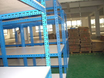 Shelving claro do dever da protecção contra a corrosão com cartão, cremalheira do fluxo do caso