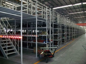 Shelving médio do mezanino do dever e shelving nivelado dos sistemas do racking multi