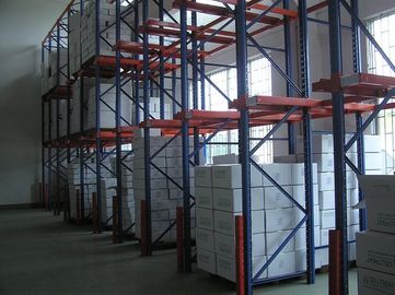 Movimentação do metal da indústria de leiteria em submeter 1500KG pelo período longo da pálete com multi série