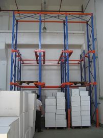 Movimentação ajustável alaranjada azul da pálete no modilhão do racking para a sala fria